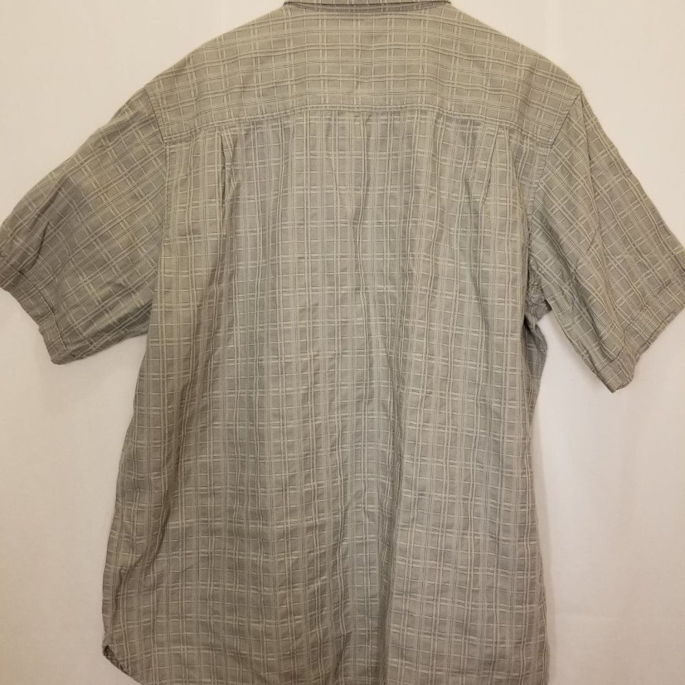 Shirt - Picture 2 of 2